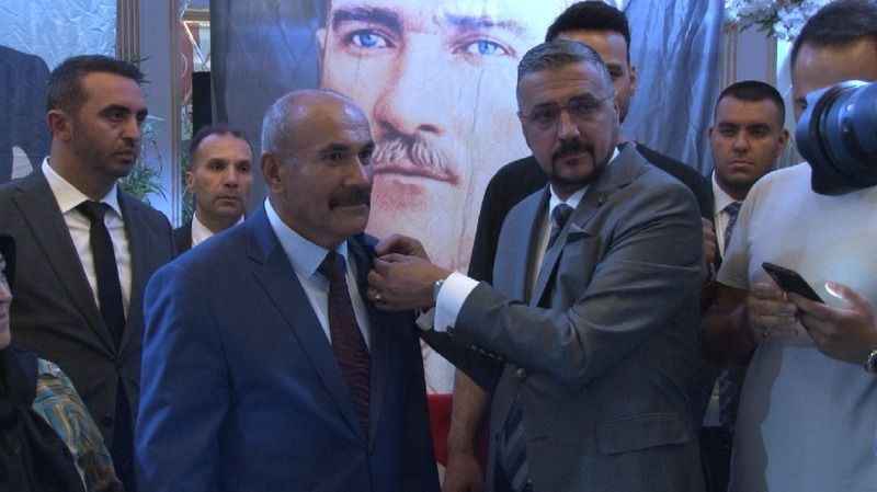 İYİ Parti'den istifa eden 62 üye MHP’ye katıldı